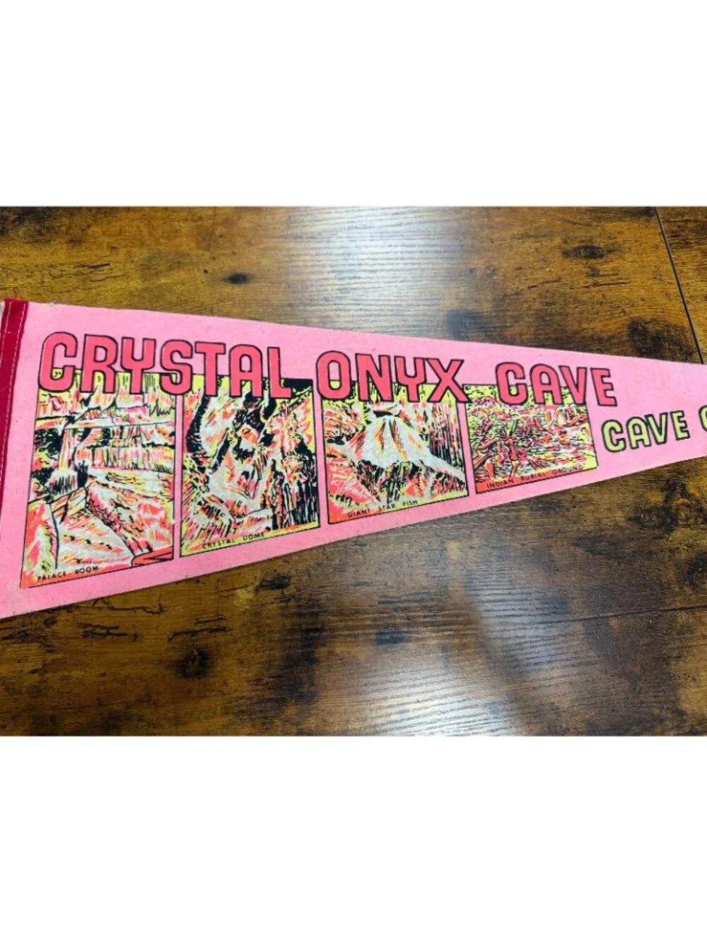 Vintage Crystal Onyx Cave Cave City, Kentucky pennant